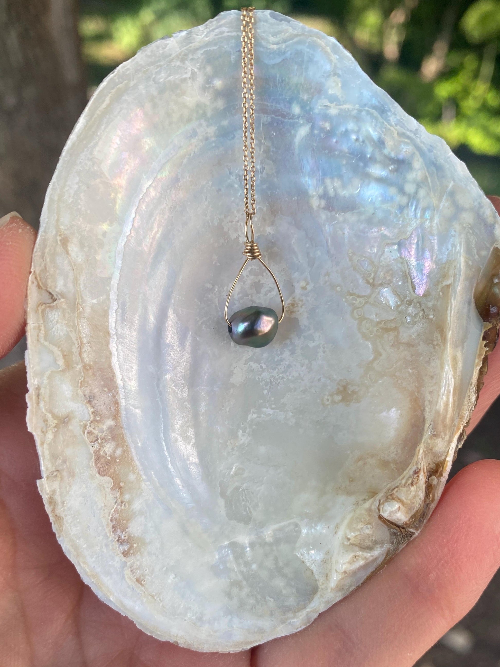 Fresh Water Keshi Pearl necklace - Sea Collection with 14/20 Gold-Filled Chain
