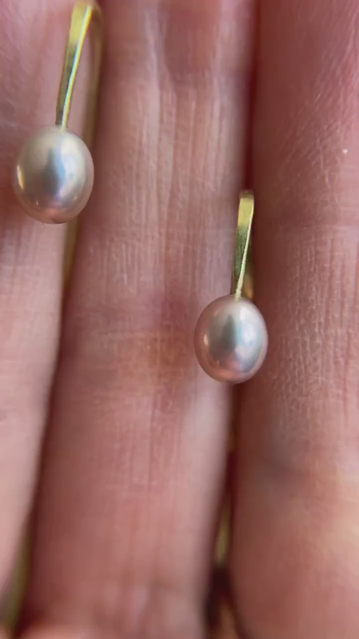 Modern Fresh Water Pearl Drop Earrings in 18k Yellow Gold